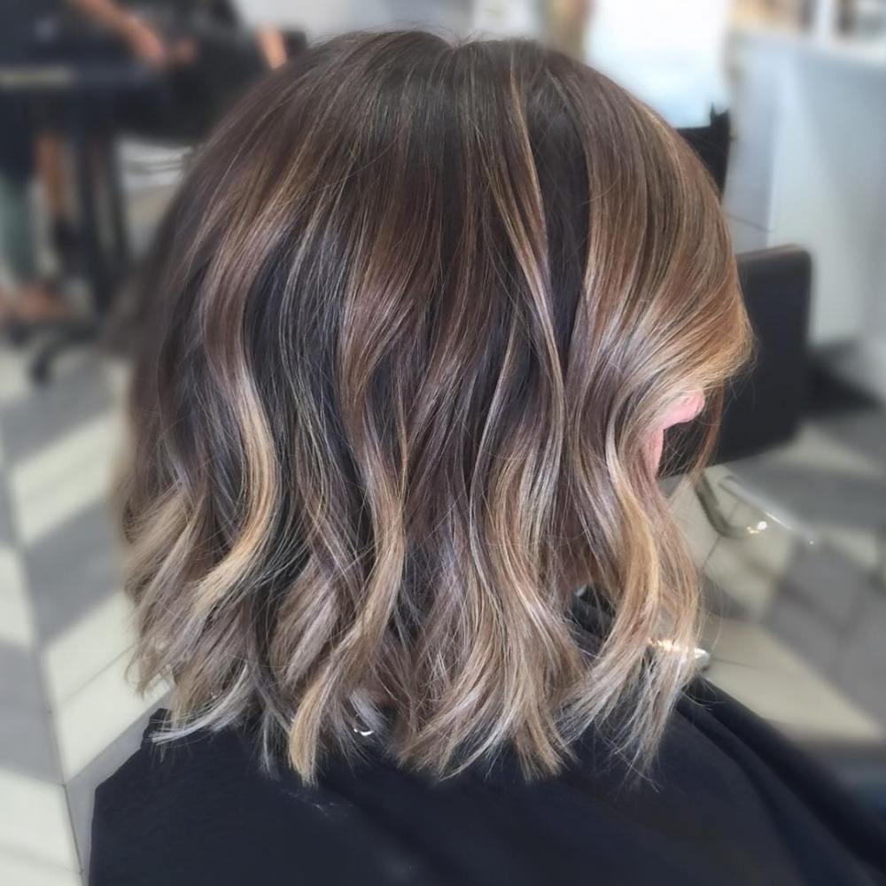 wavy brunette balayage bob